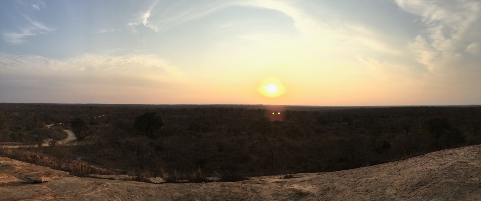 Coucher de soleil sur la savane du Kruger Park