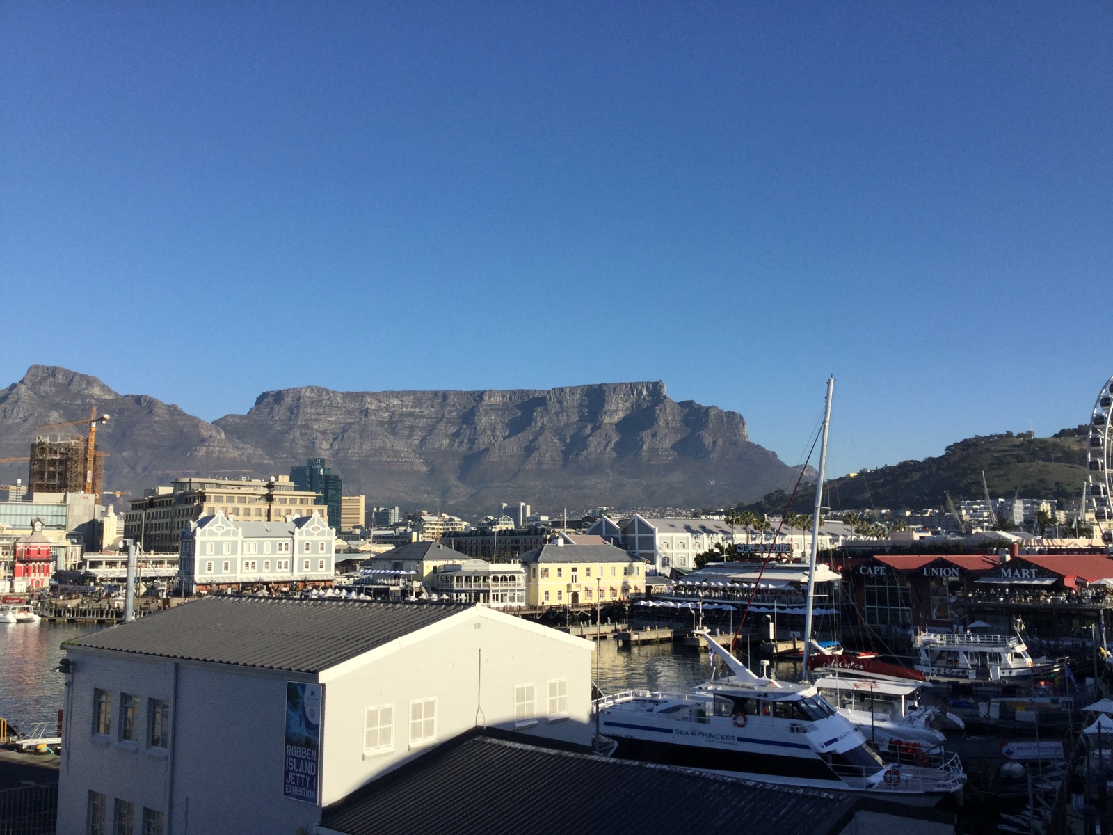 Port du V&A Waterfront avec Table Mountain en arrière-plan